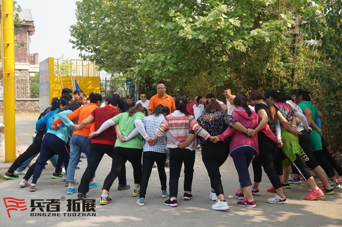 拓展訓(xùn)練基地